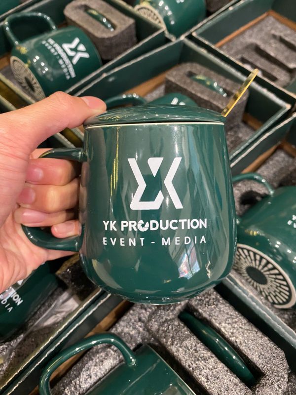 Ly sứ có quai xanh ngọc bích - Hình ảnh 7