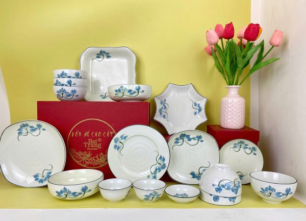 Bộ bát dĩa gốm sứ Bát Tràng hoa sen mạ vàng - Hình ảnh 2