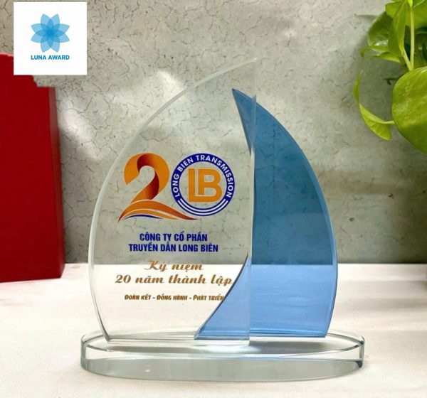 Biểu trưng pha lê - Hình ảnh 6