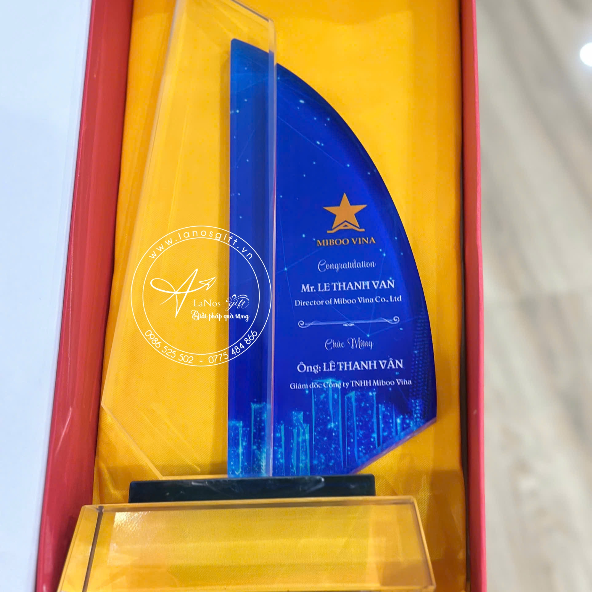 Kỷ Niệm Chương Pha Lê Cao Cấp – Thiết Kế Theo Yêu Cầu, Sang Trọng & Ý Nghĩa - LNPL 05 - Hình ảnh 4