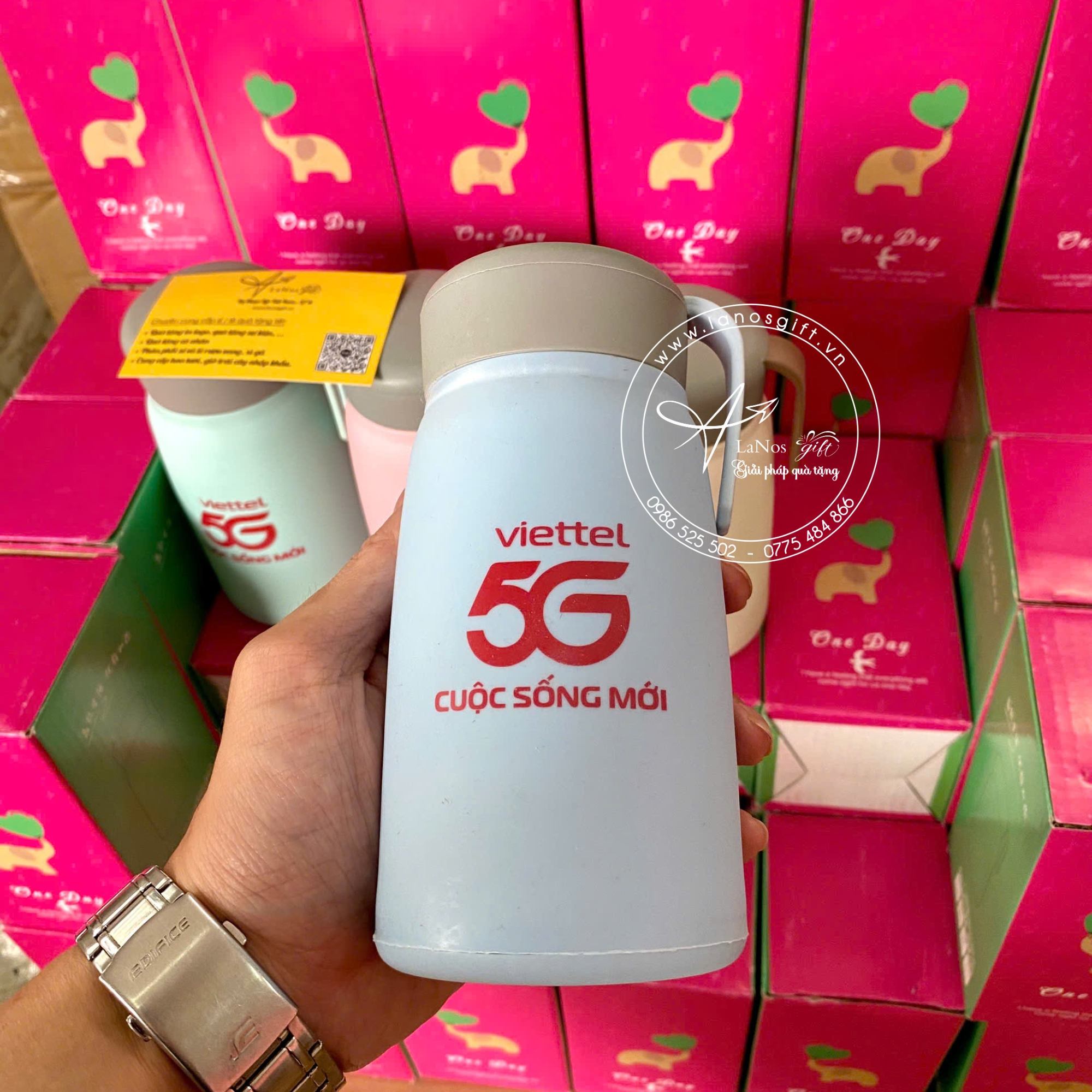 Ca nước thủy tinh bọc nhựa in logo - LNTTBN 02 - Hình ảnh 10