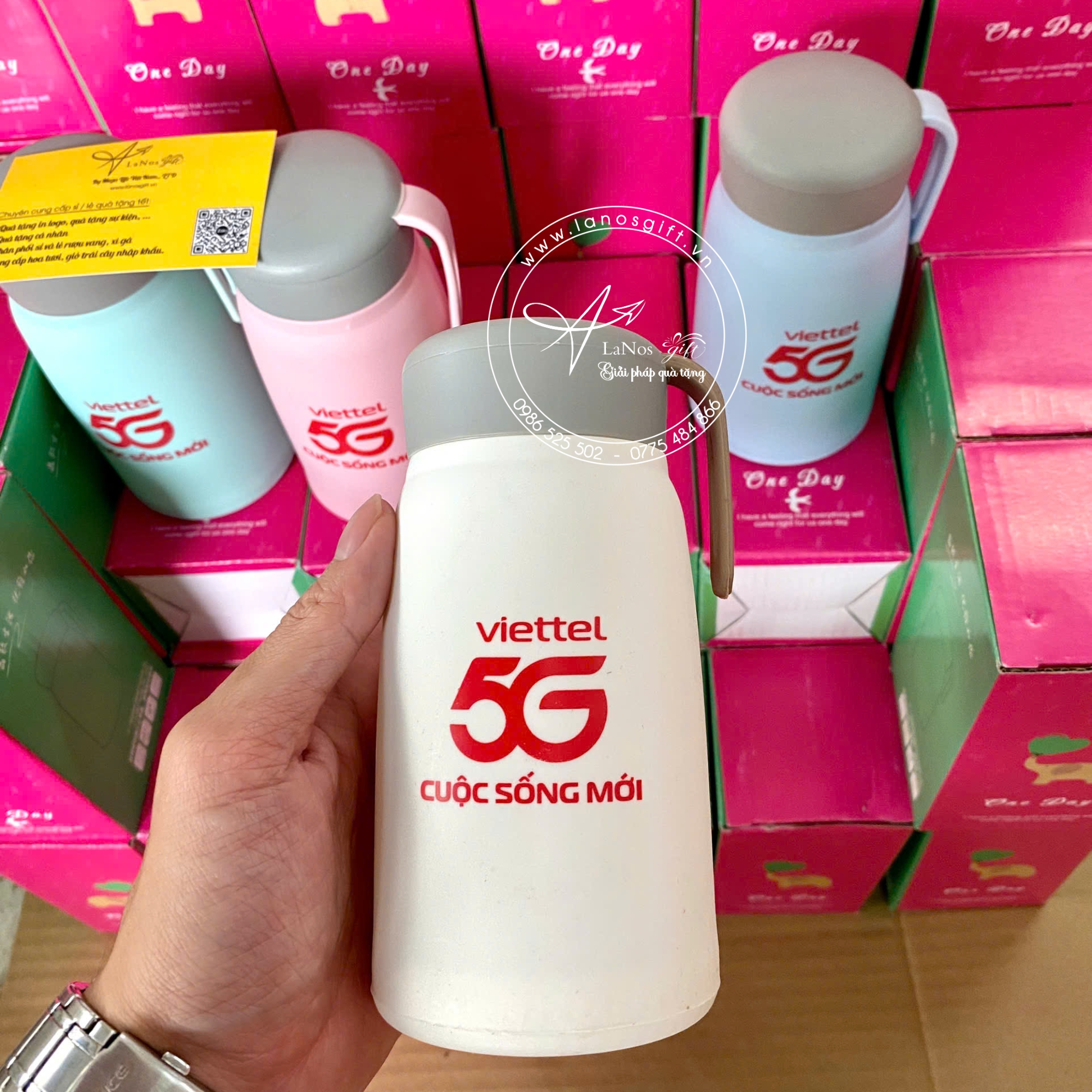 Ca nước thủy tinh bọc nhựa in logo - LNTTBN 02 - Hình ảnh 8