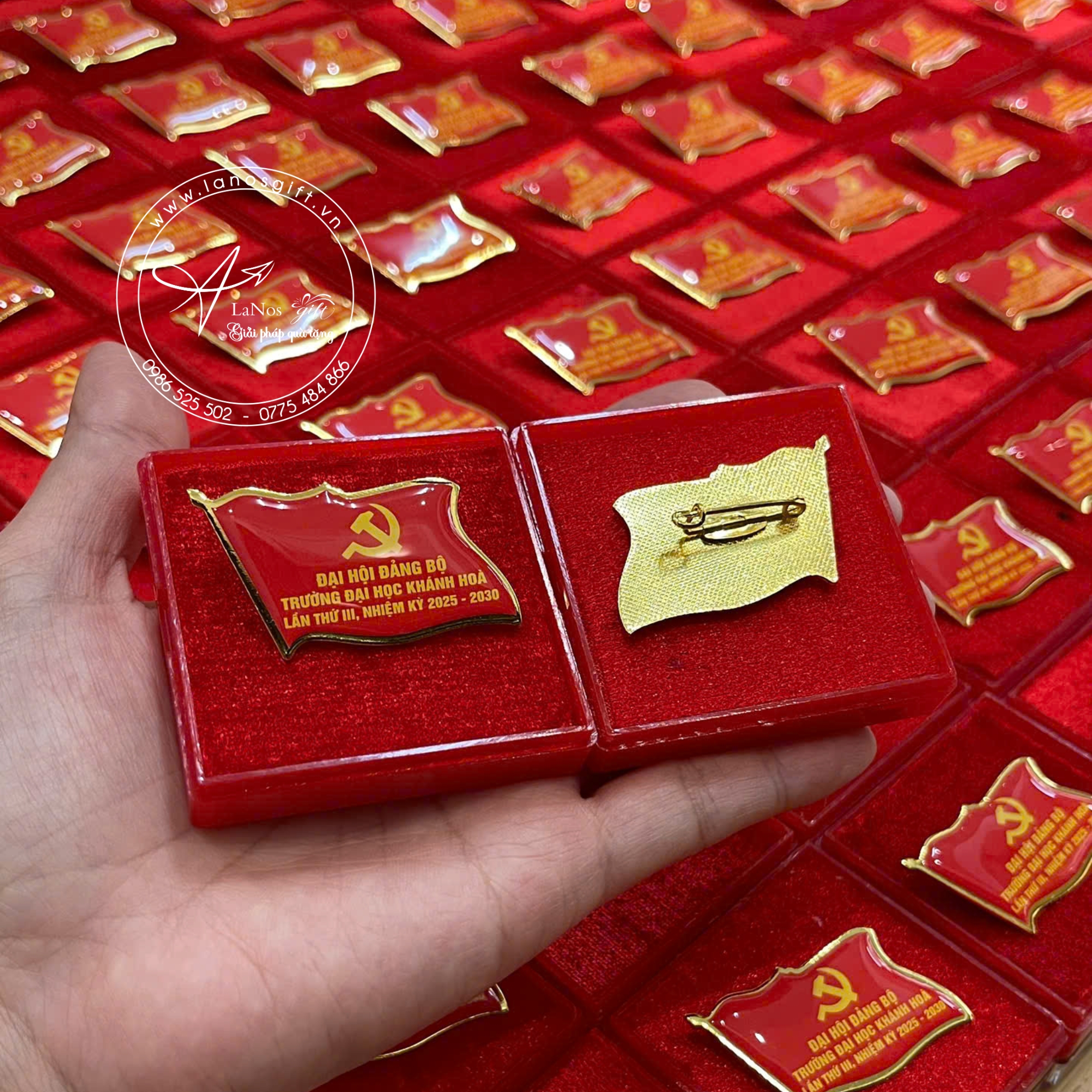 Huy Hiệu Cài Áo In Logo Theo Yêu Cầu - LNHH 04 - Hình ảnh 5