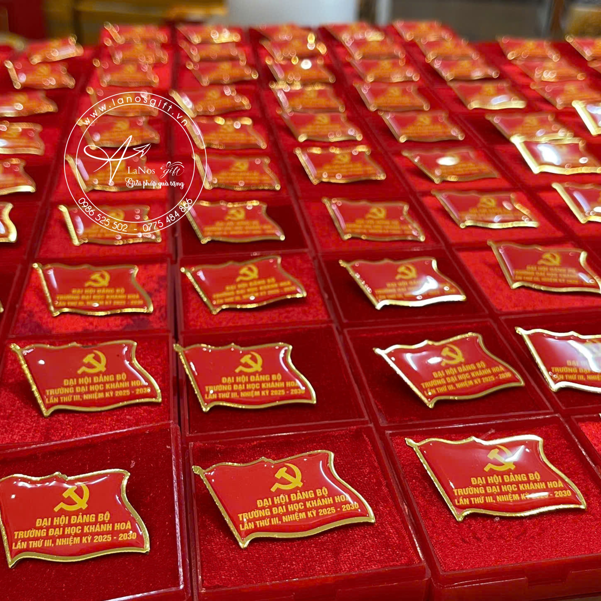 Huy Hiệu Cài Áo In Logo Theo Yêu Cầu - LNHH 04 - Hình ảnh 8