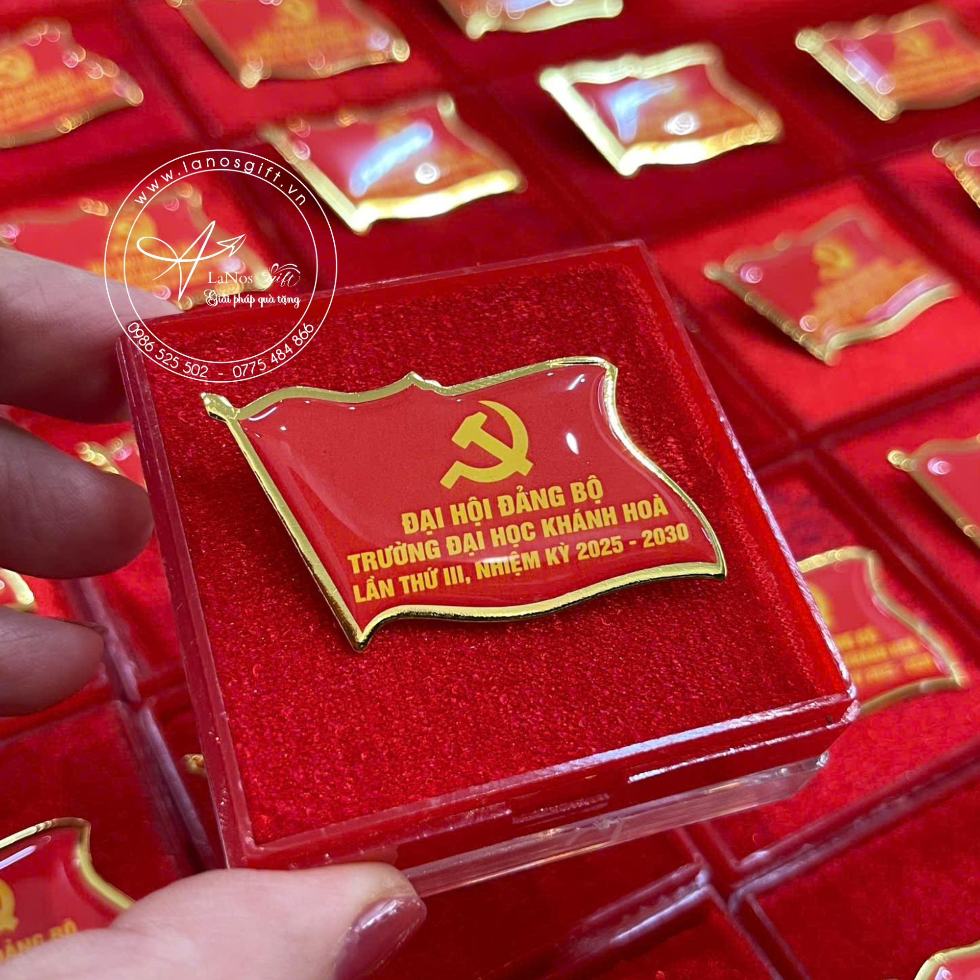 Huy Hiệu Cài Áo In Logo Theo Yêu Cầu - LNHH 04 - Hình ảnh 2