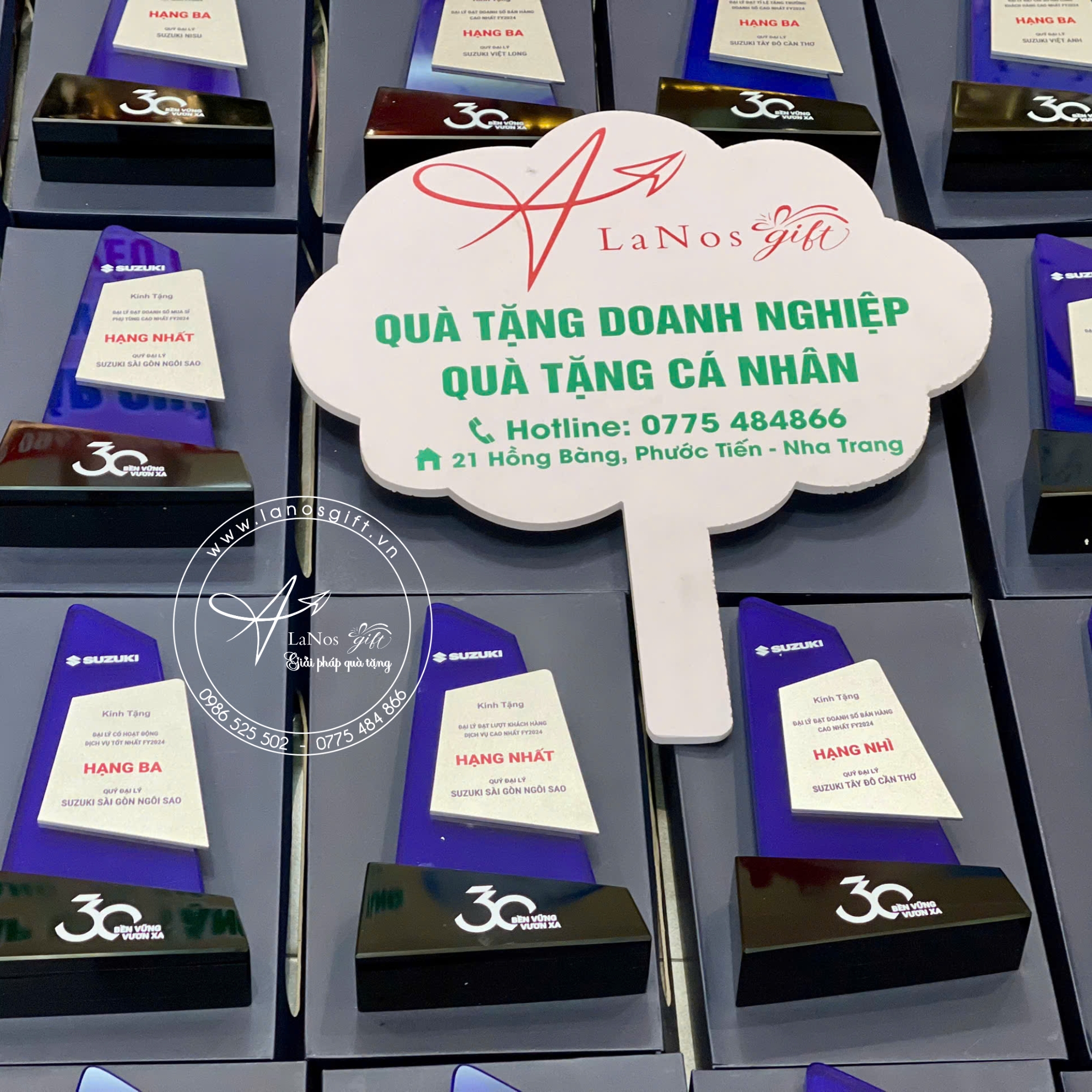 Kỷ Niệm Chương Pha Lê Cao Cấp – Thiết Kế Theo Yêu Cầu, Sang Trọng & Ý Nghĩa - LNKNCPL 06 - Hình ảnh 11